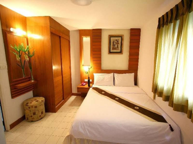 Pk Mansion Aparthotel Phuket Exteriör bild