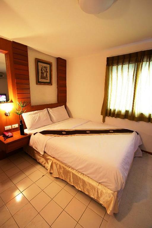 Pk Mansion Aparthotel Phuket Exteriör bild